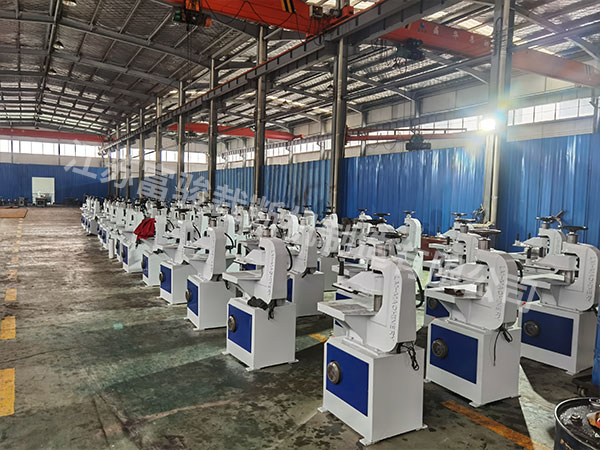 摇臂裁断机下料机